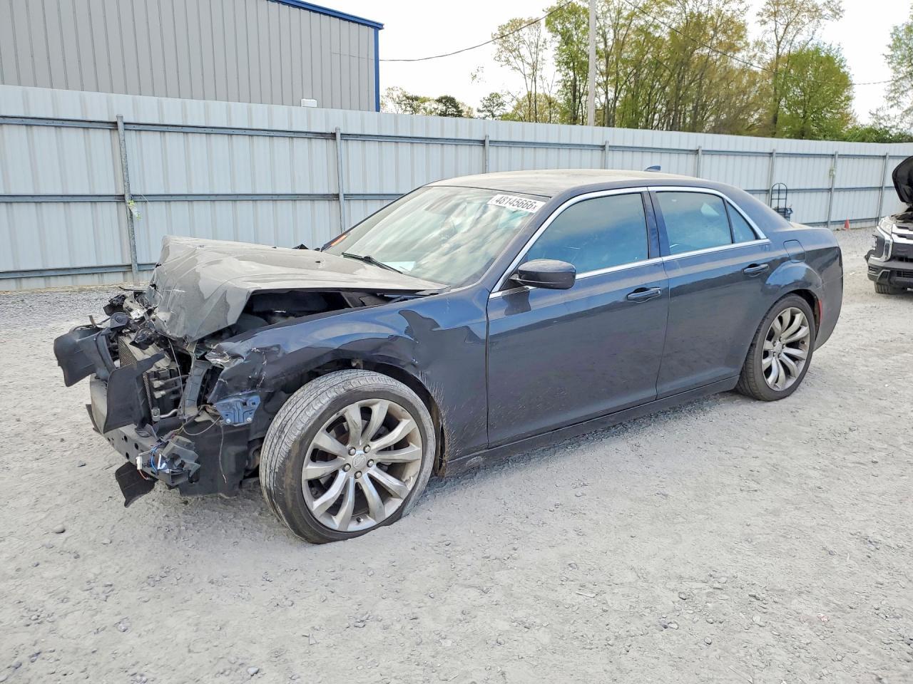 2017 Chrysler 300 Limited - zdjęcie główne