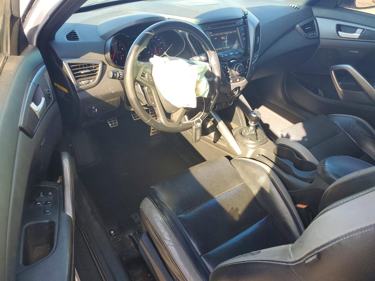 2016 Hyundai Veloster Turbo - zdjęcie 8