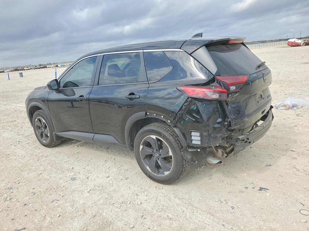 2024 Nissan Rogue Sv - zdjęcie 2