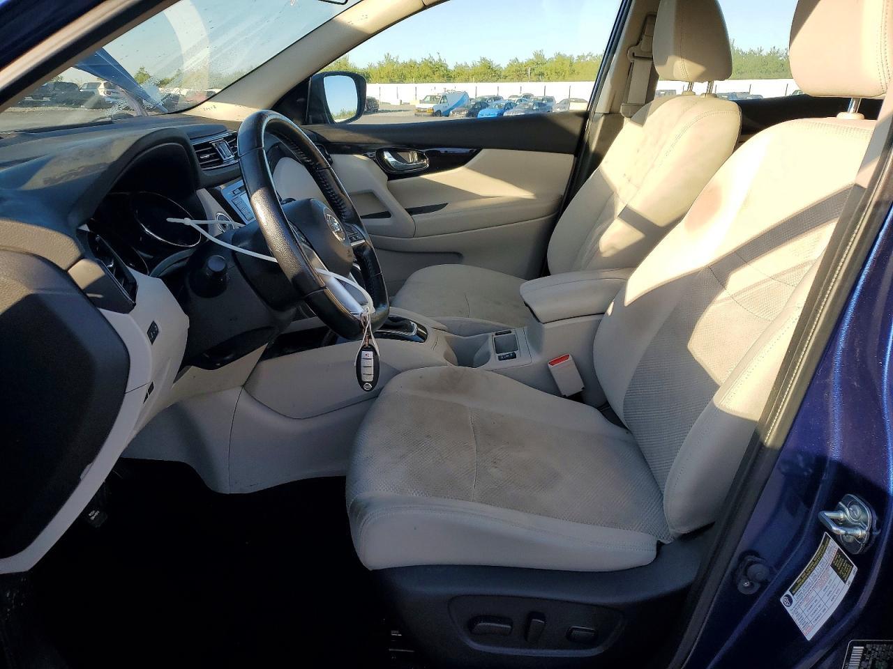 2021 Nissan Rogue Sport Sv - zdjęcie 7