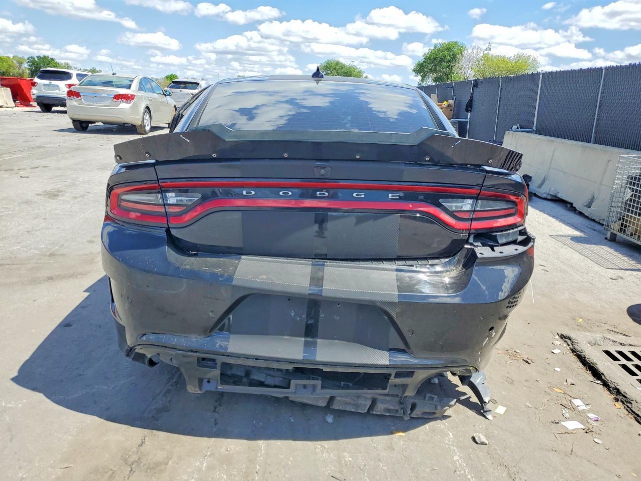 2019 Dodge Charger Scat Pack - zdjęcie 6