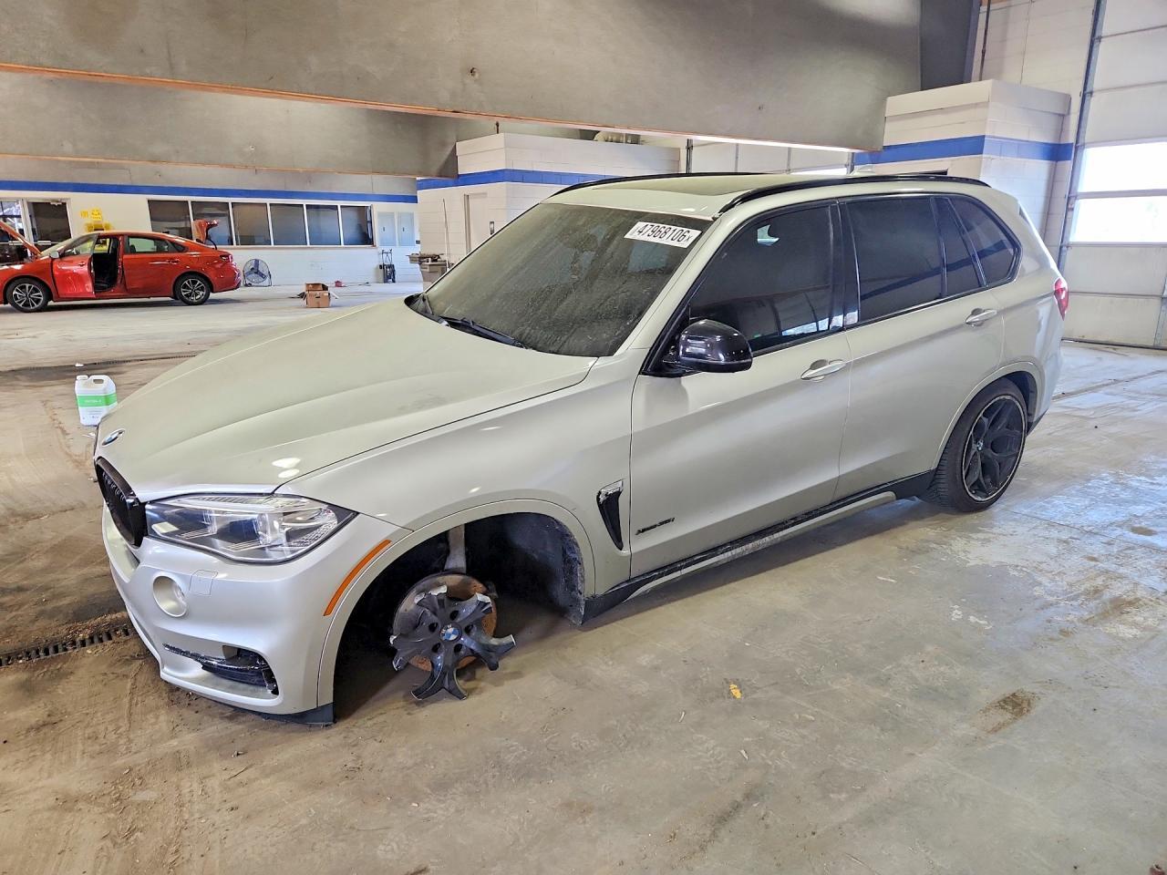 2015 BMW X5 xDrive35I - zdjęcie główne