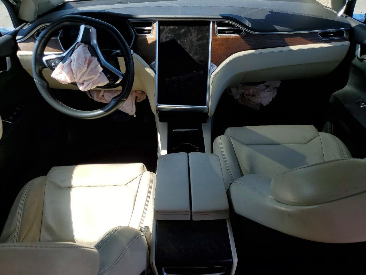 2017 Tesla Model X - zdjęcie 8