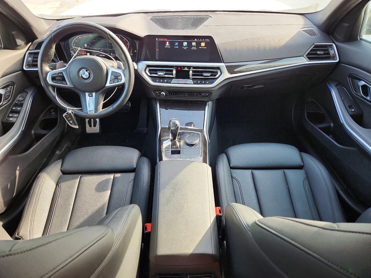 2020 BMW 330Xi - zdjęcie 8