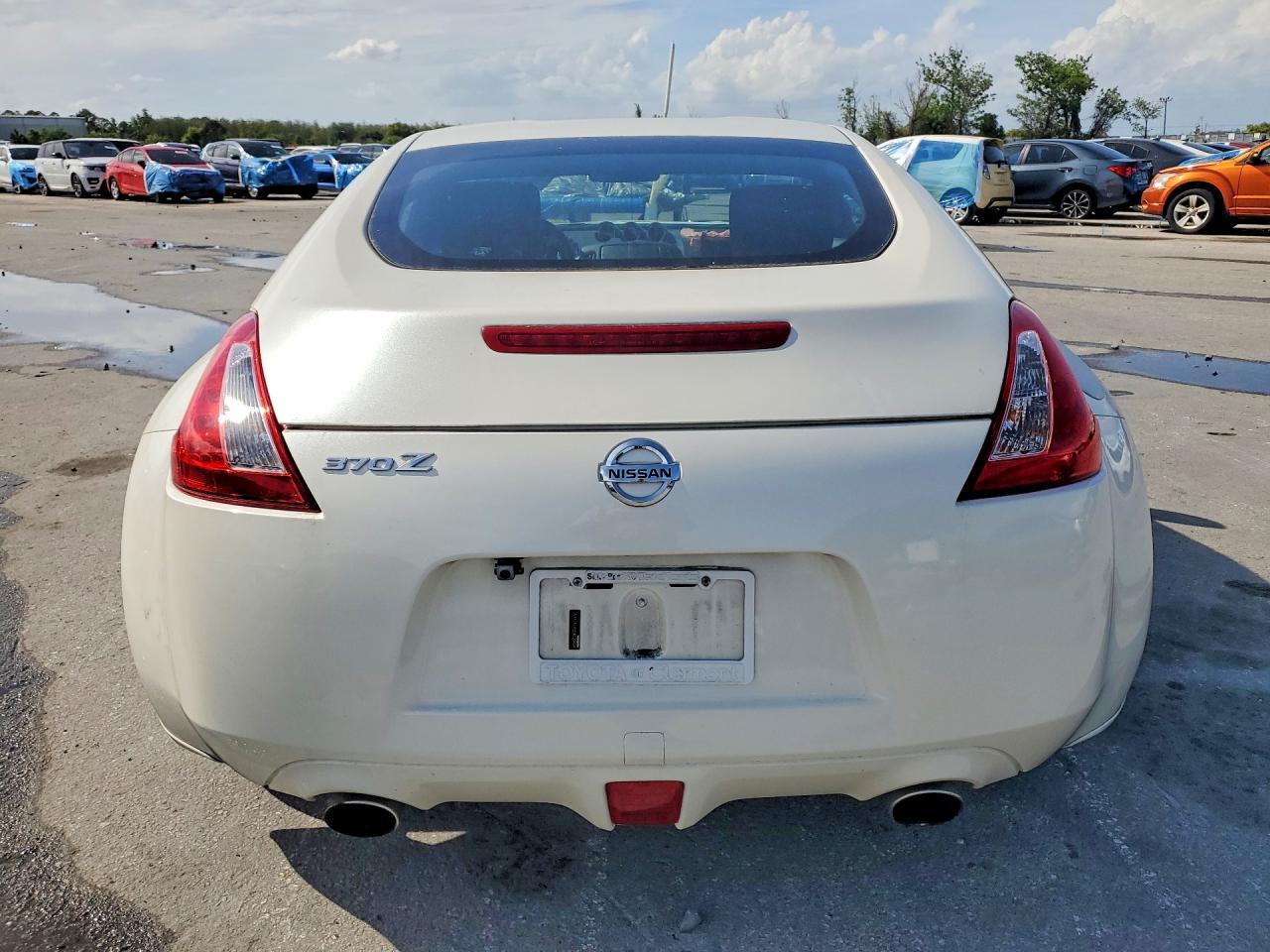 2014 Nissan 370Z Base - zdjęcie 6