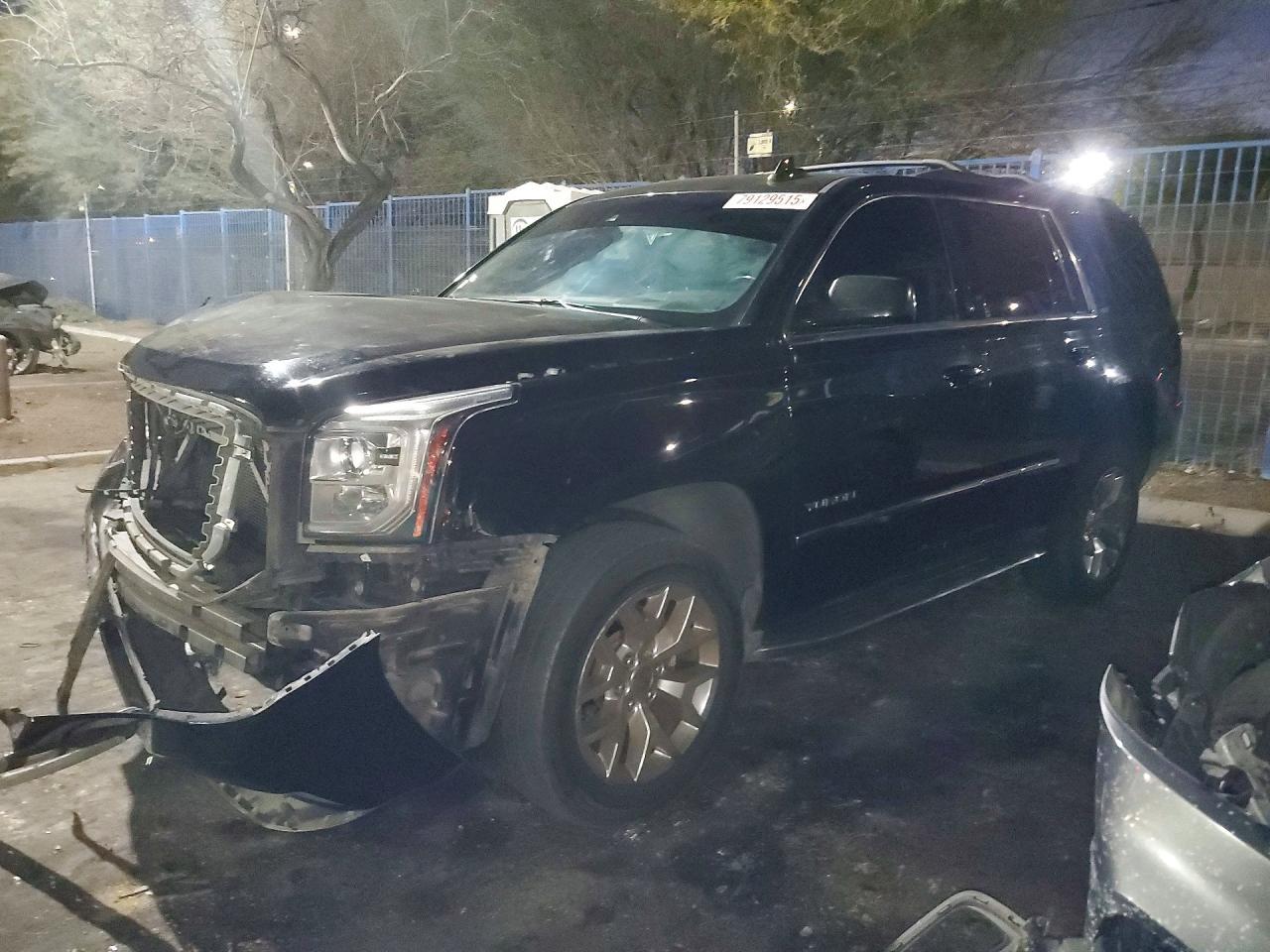 2015 GMC Yukon Slt - zdjęcie główne