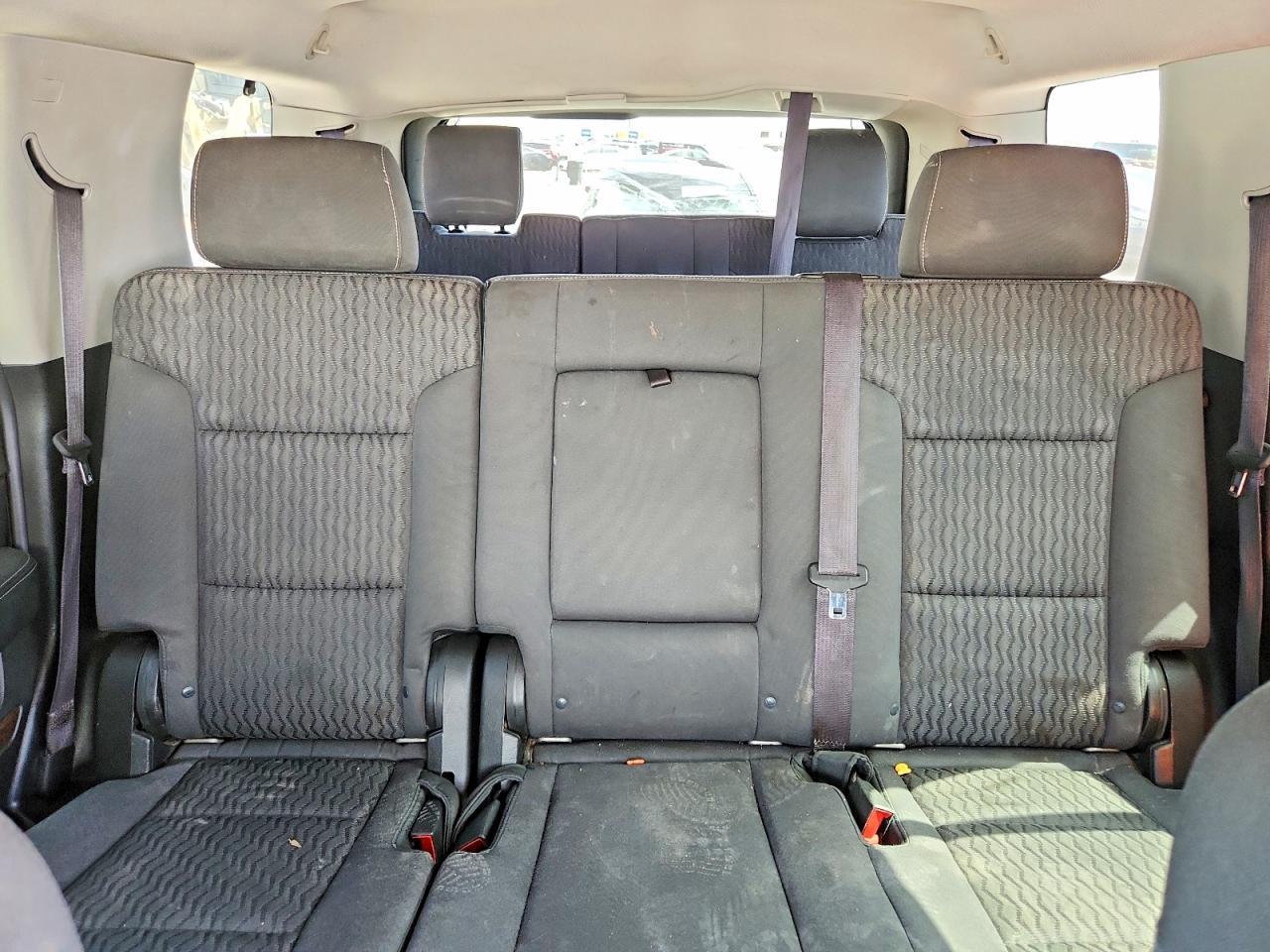 2015 Chevrolet Tahoe C1500 Ls - zdjęcie 10