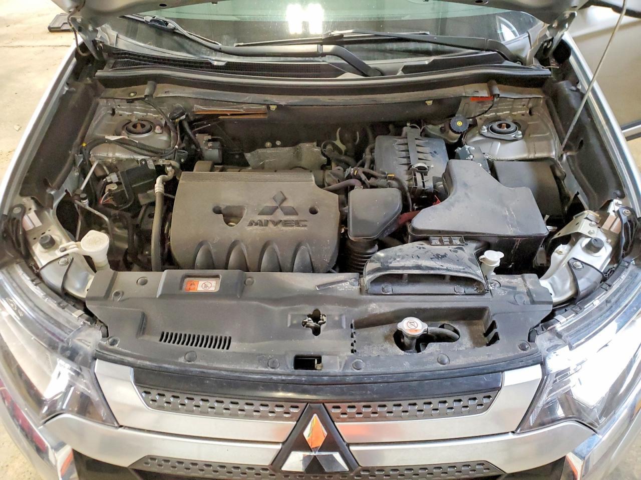 2019 Mitsubishi Outlander Es - zdjęcie 12