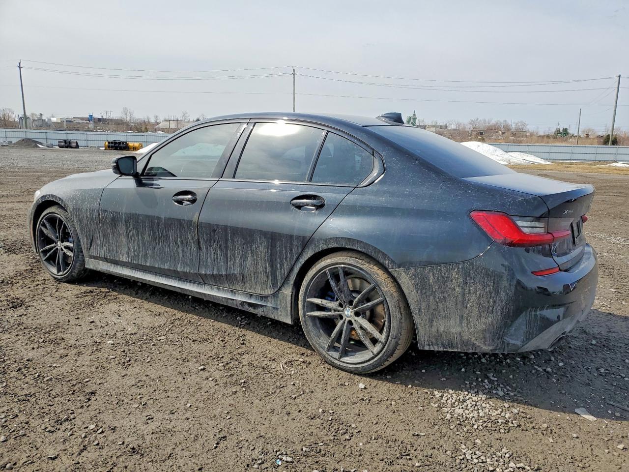 2020 BMW 330Xi - zdjęcie 2