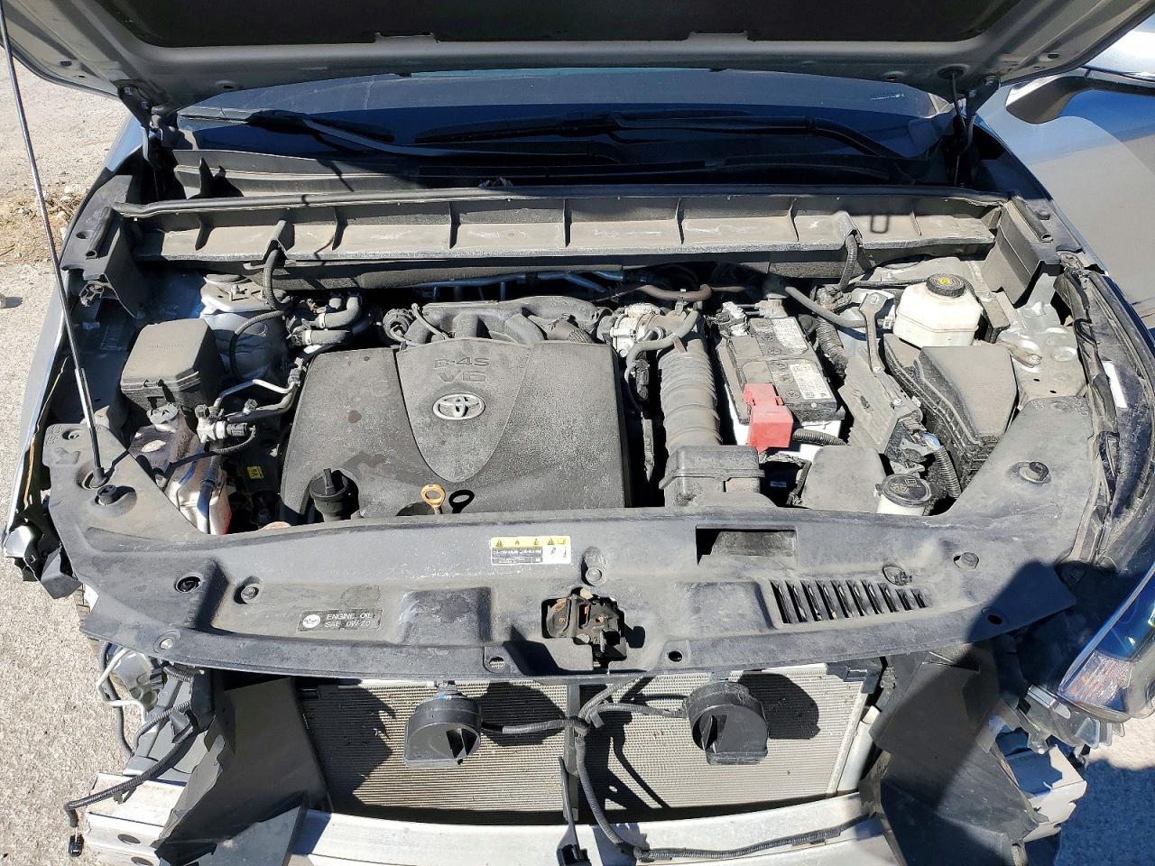 2022 Toyota Highlander Le - zdjęcie 12