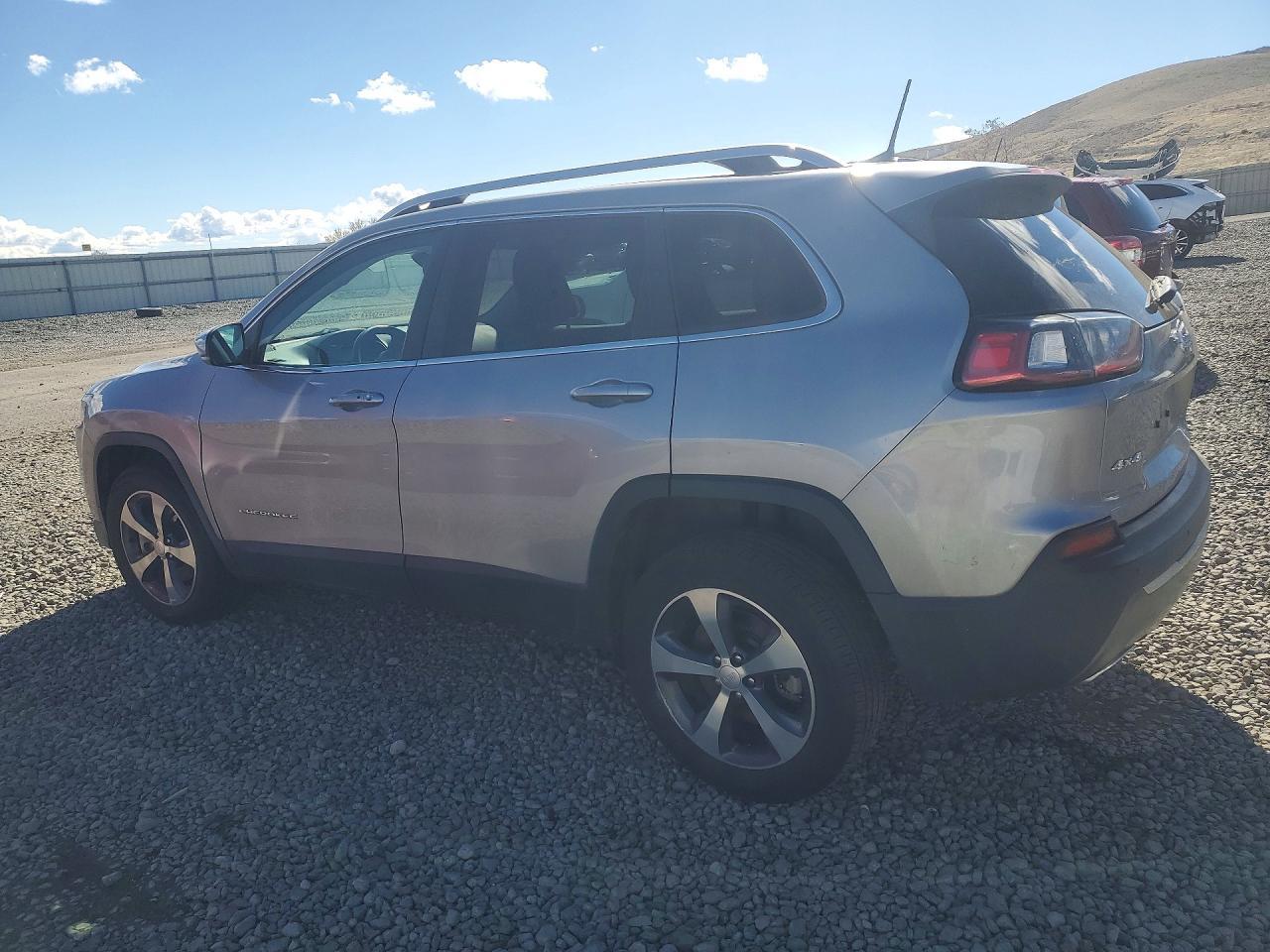 2019 Jeep Cherokee Limited - zdjęcie 2