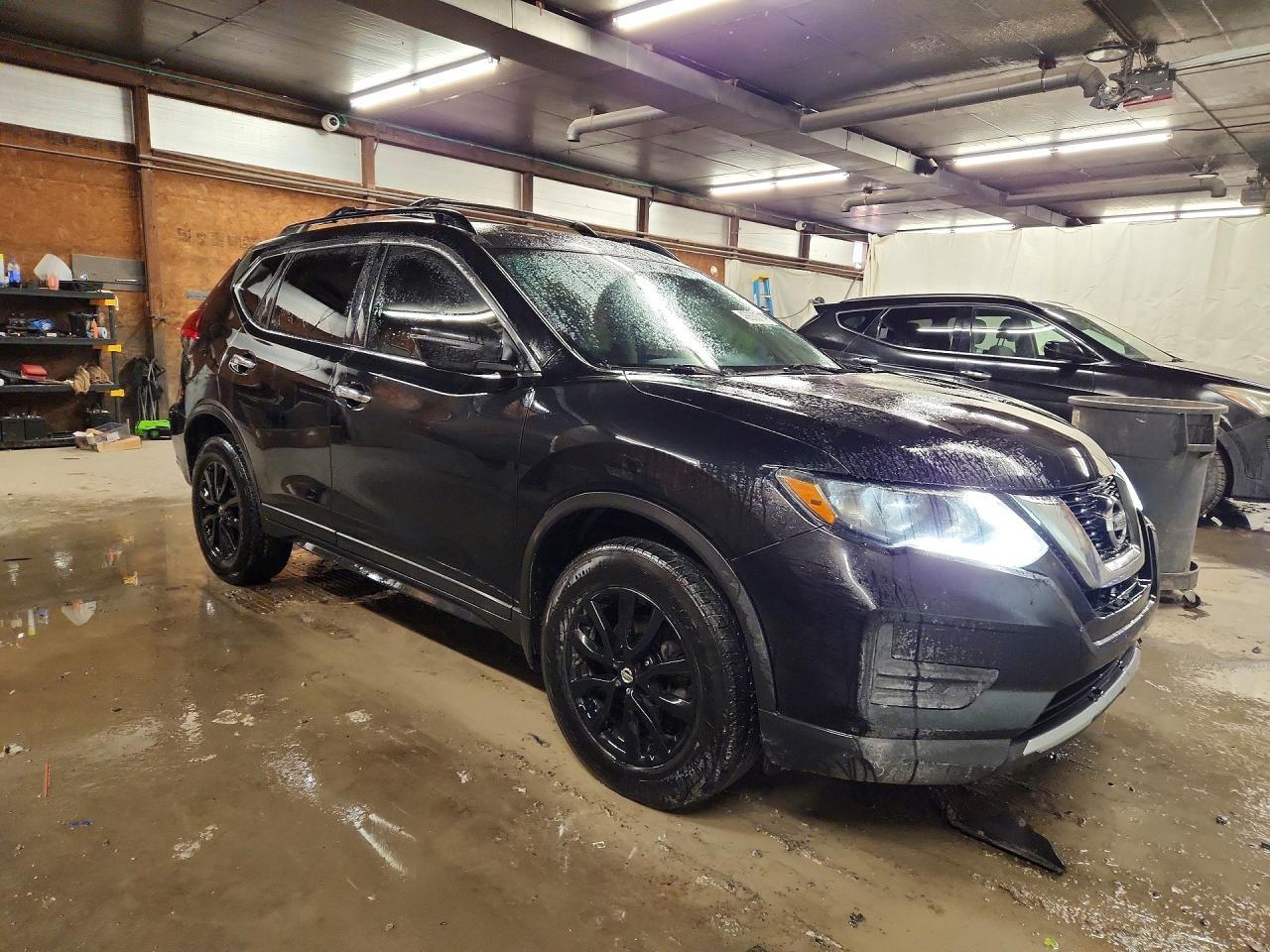 2017 Nissan Rogue S - zdjęcie 4