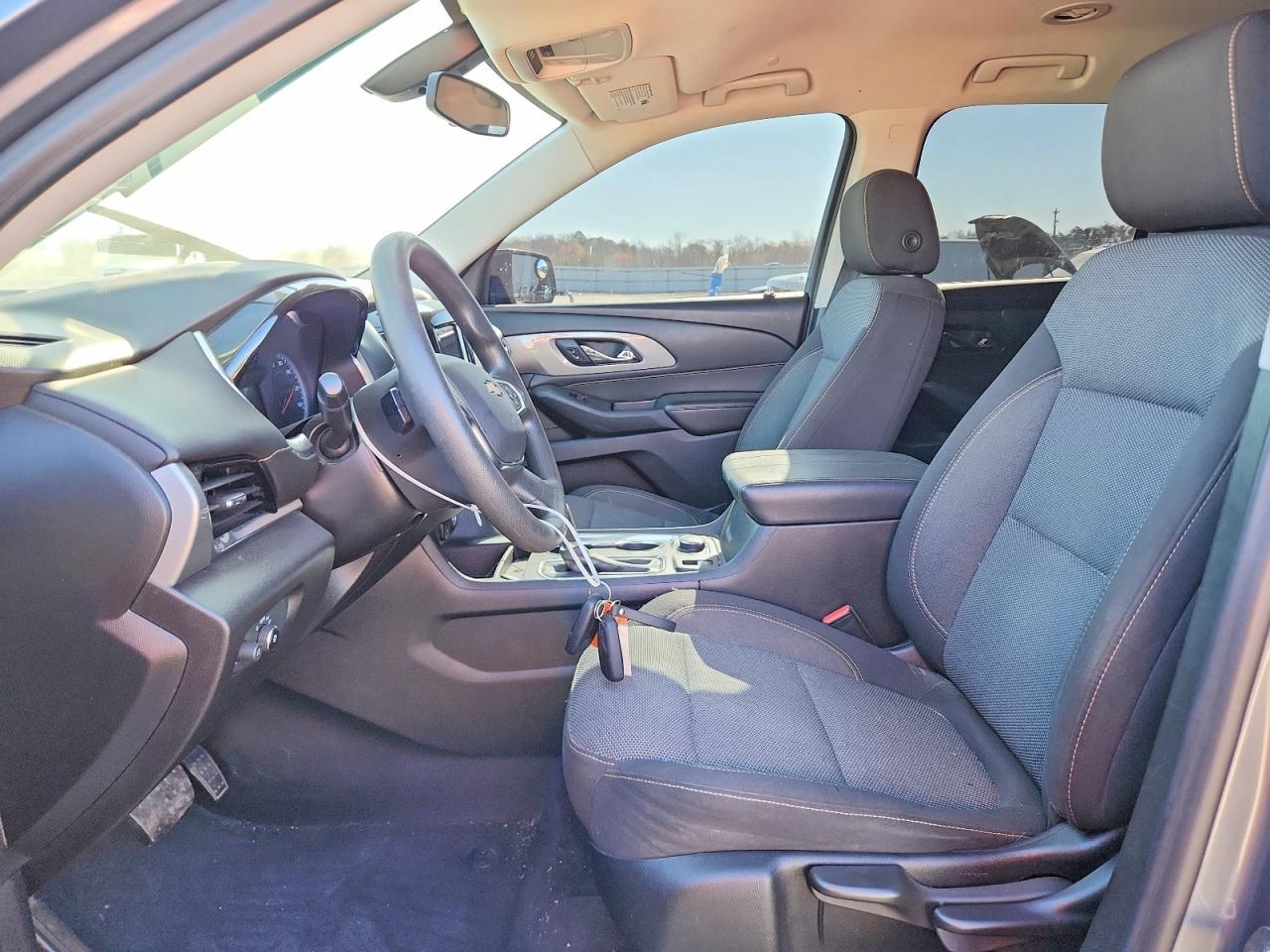 2020 Chevrolet Traverse Ls - zdjęcie 7