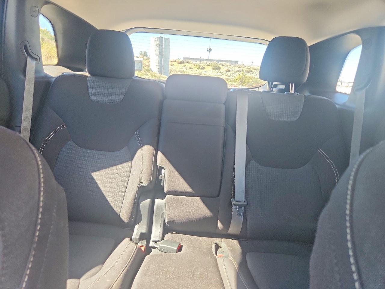 2015 Jeep Cherokee Latitude - zdjęcie 10