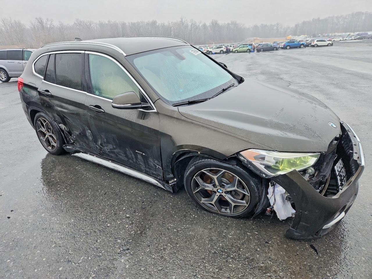 2017 BMW X1 xDrive28I - zdjęcie 4