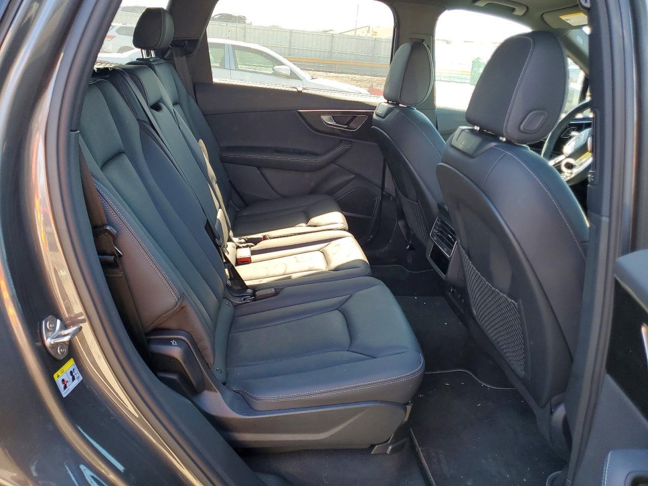 2025 Audi Q7 Premium Plus - zdjęcie 11