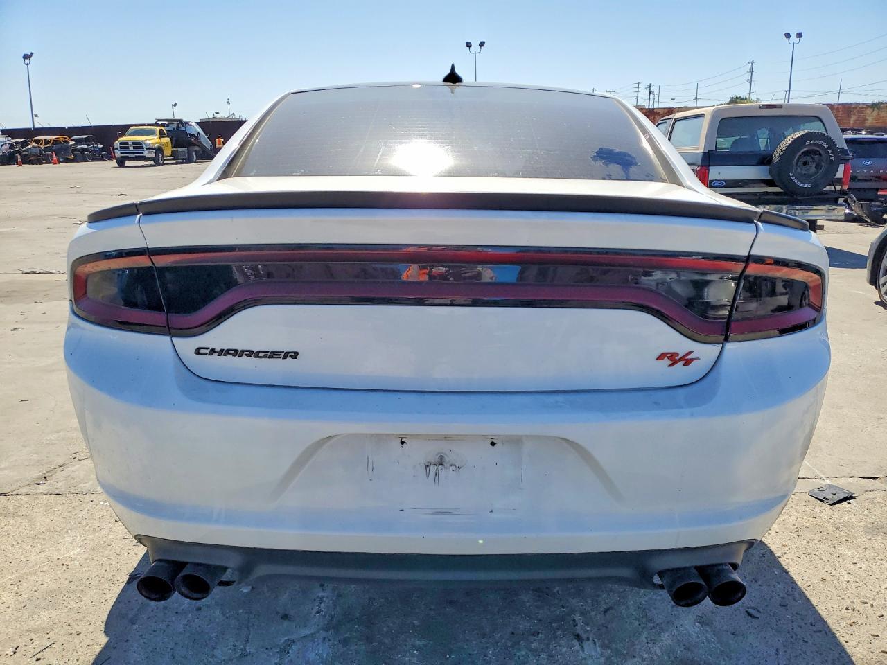 2017 Dodge Charger R - zdjęcie 6