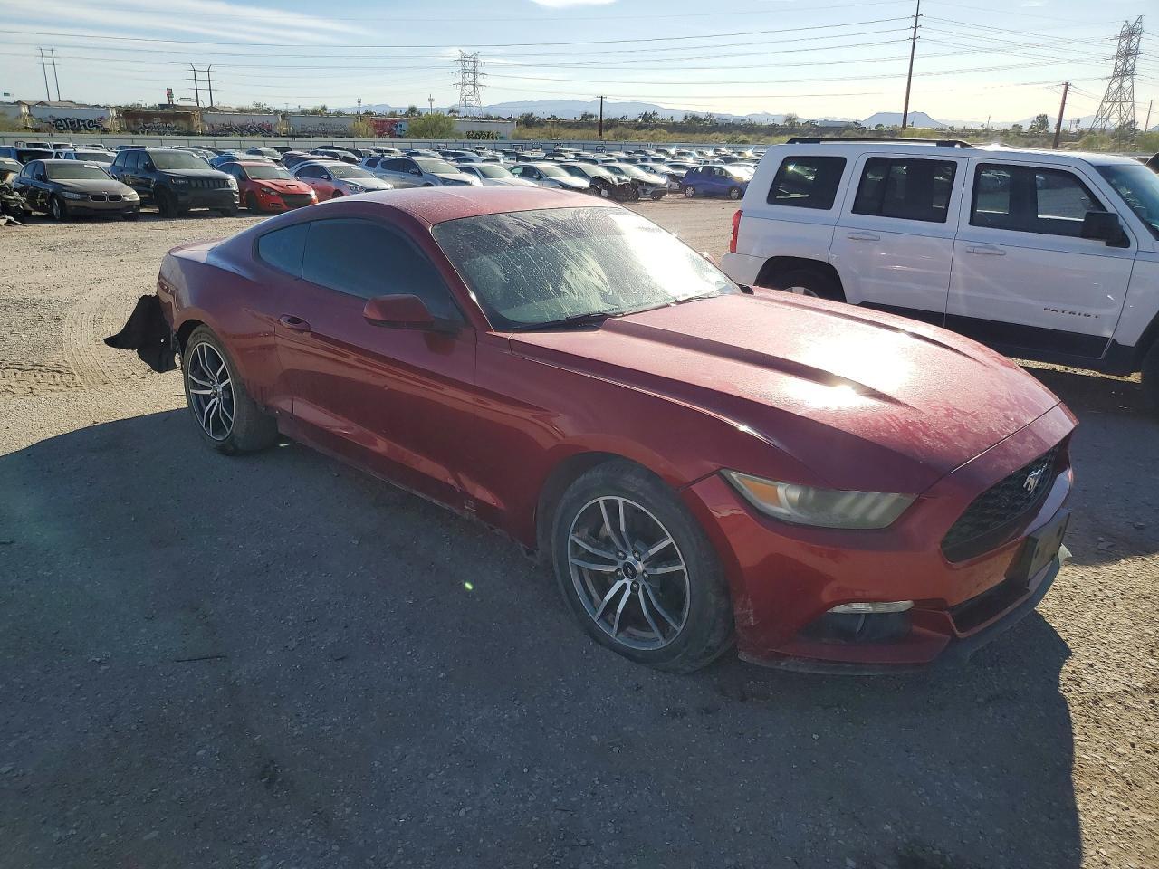 2016 Ford Mustang - zdjęcie 4