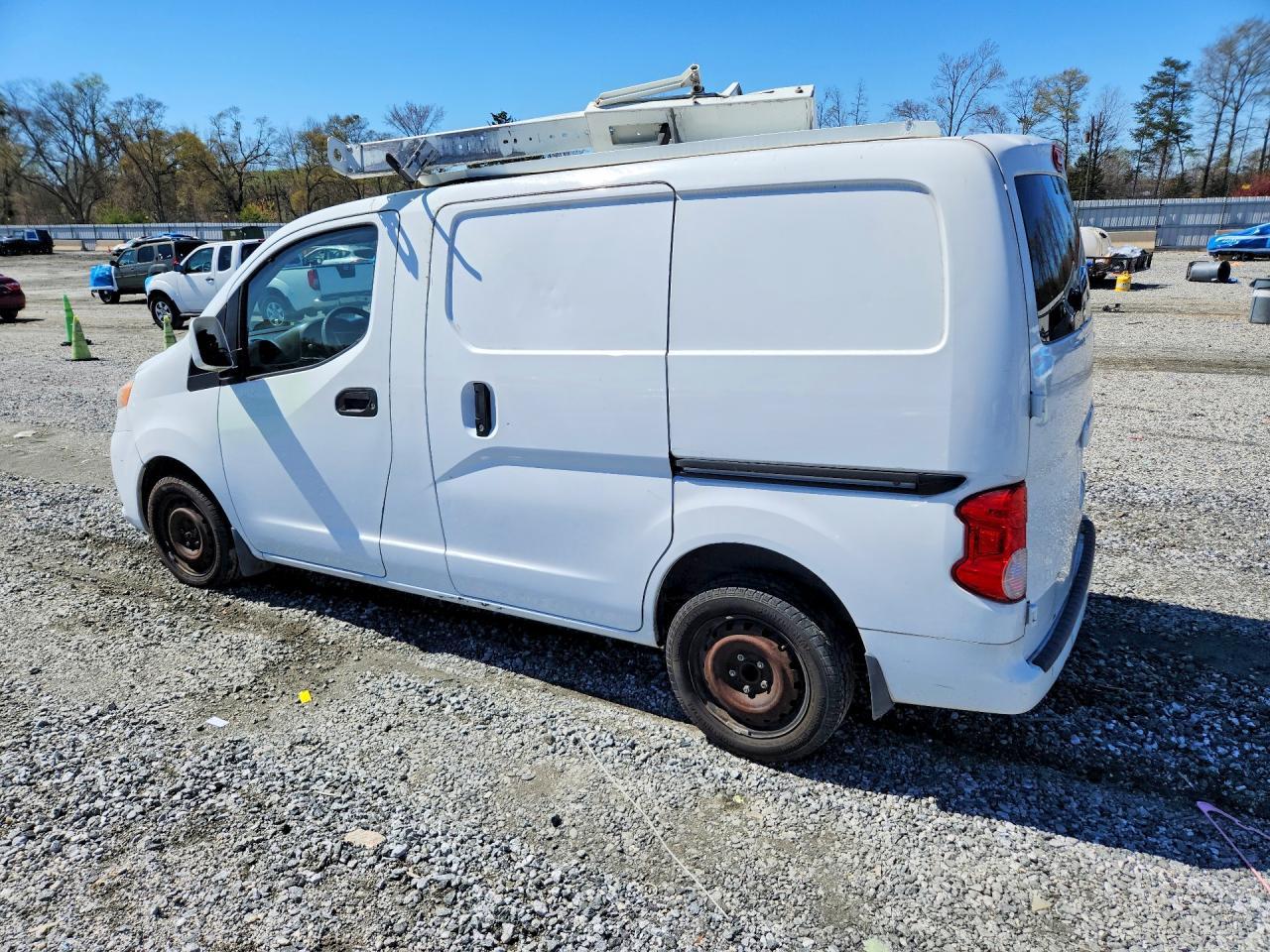 2020 Nissan Nv200 Sv - zdjęcie 2