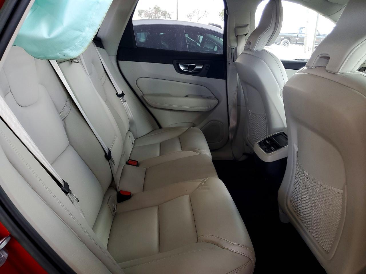 2023 Volvo Xc60 Ultimate - zdjęcie 11