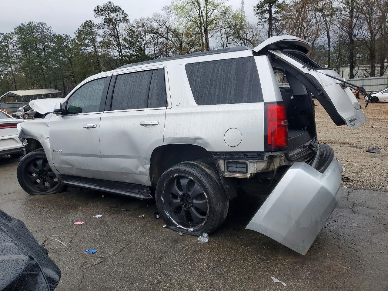 2018 Chevrolet Tahoe K1500 Lt - zdjęcie 2