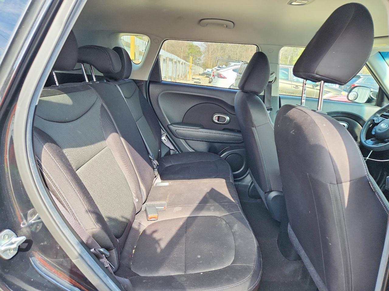 2016 Kia Soul Base - zdjęcie 10