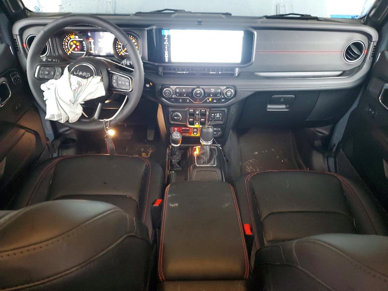 2025 Jeep Wrangler Rubicon - zdjęcie 8