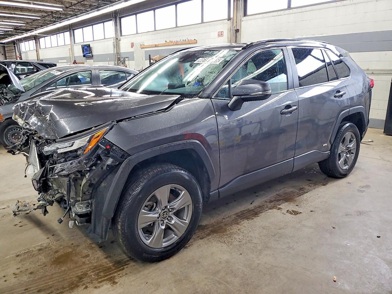2022 Toyota Rav4 Hybrid Xle - zdjęcie główne