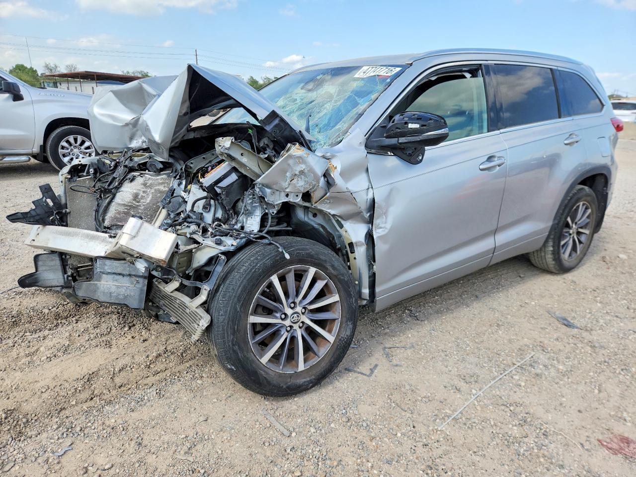 2018 Toyota Highlander Xle - zdjęcie główne
