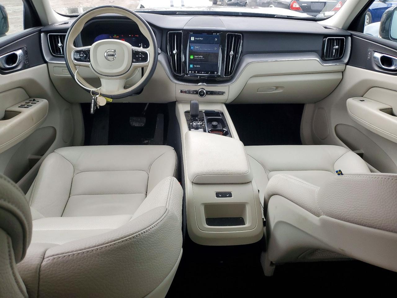 2024 Volvo Xc60 Core - zdjęcie 8