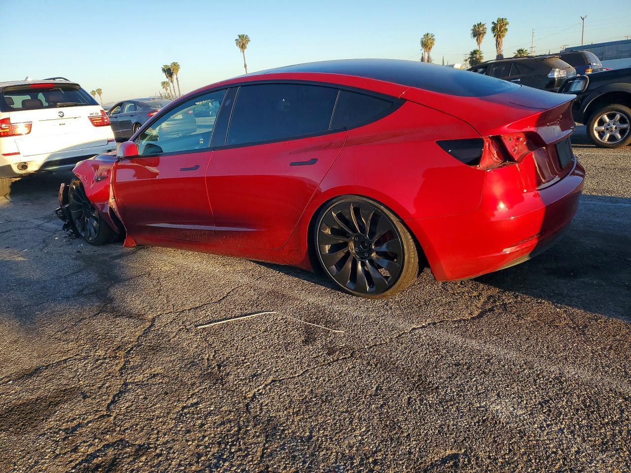 2023 Tesla Model 3 - zdjęcie 2