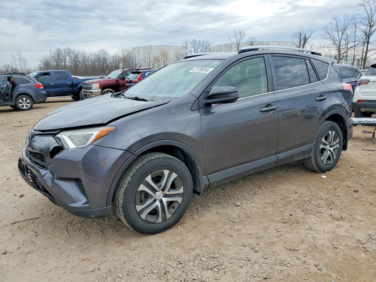 2016 Toyota Rav4 Le - zdjęcie główne