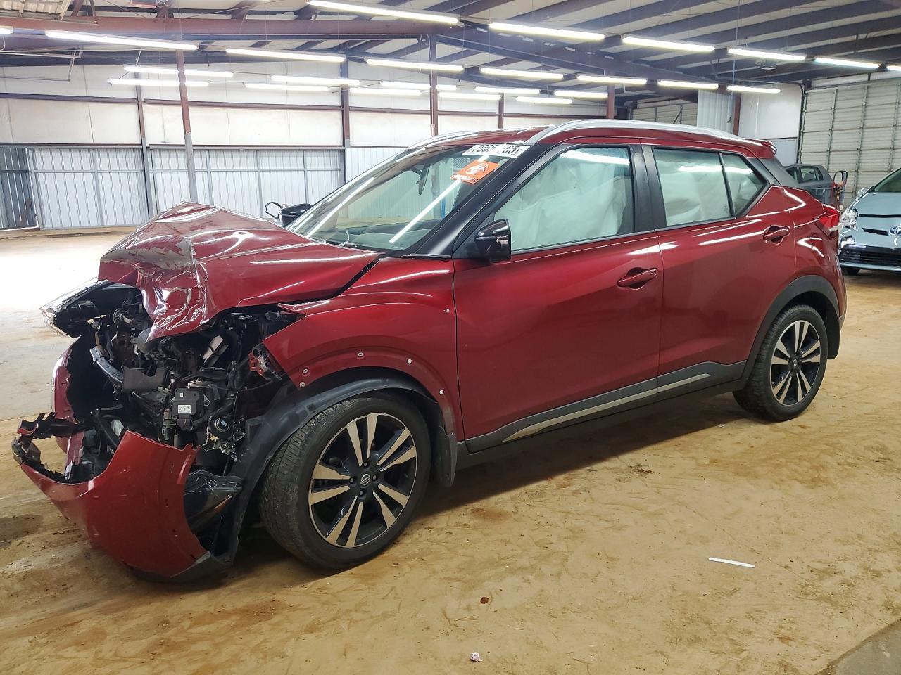 2020 Nissan Kicks Sr - zdjęcie główne