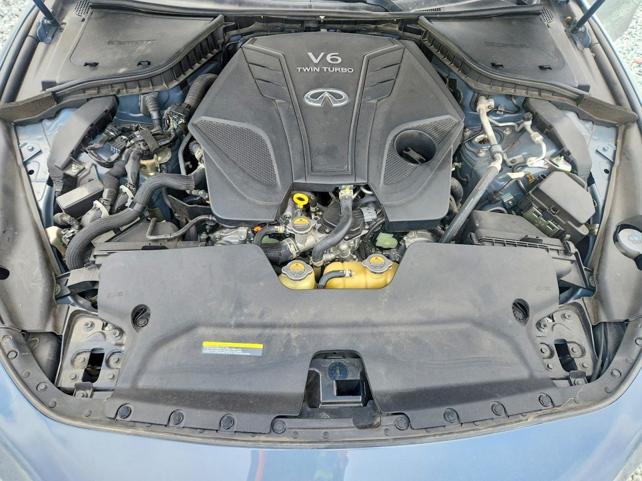 2022 Infiniti Q60 Red Sport 400 - zdjęcie 11