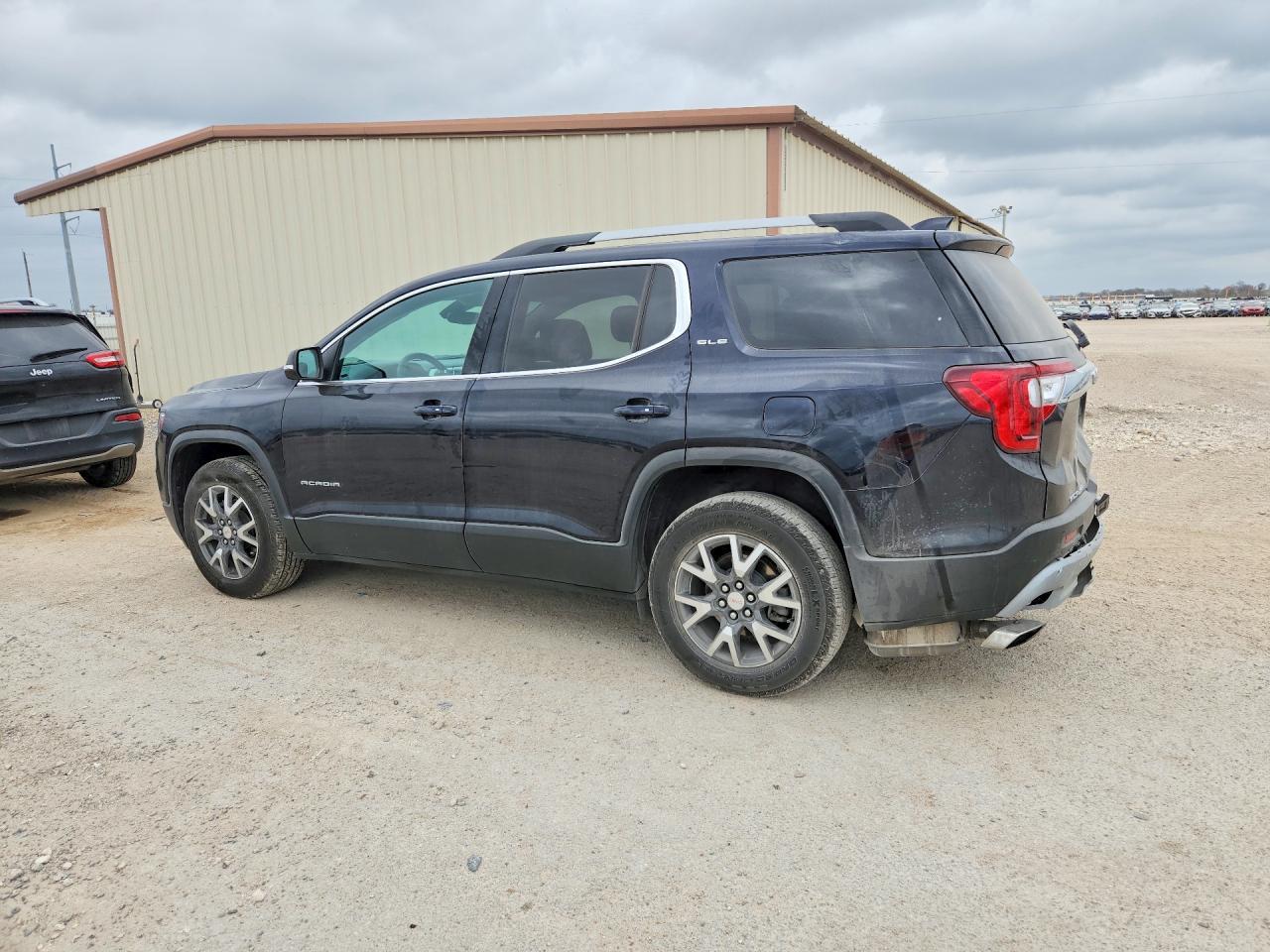 2021 GMC Acadia Sle - zdjęcie 2