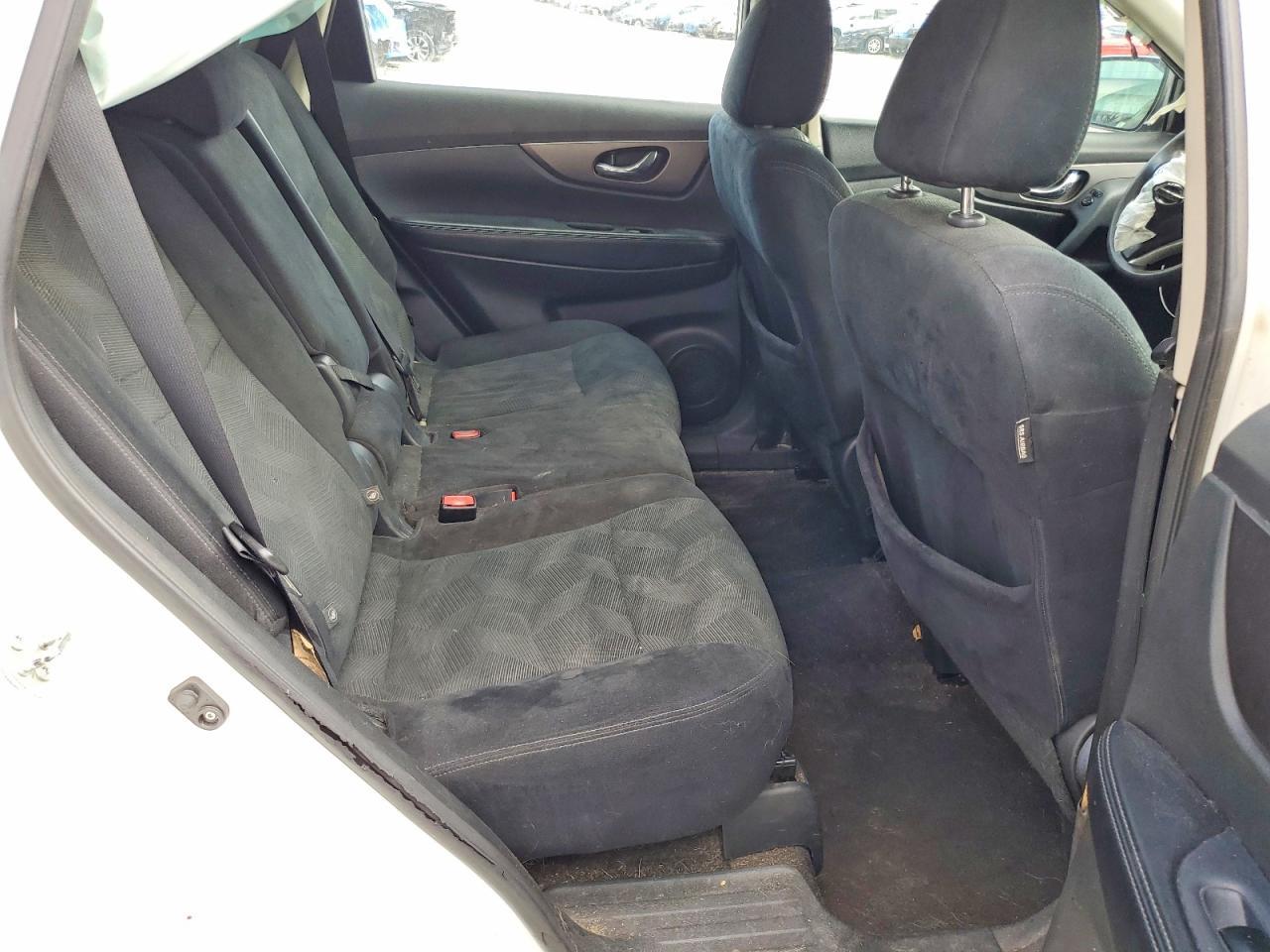 2015 Nissan Rogue S - zdjęcie 11