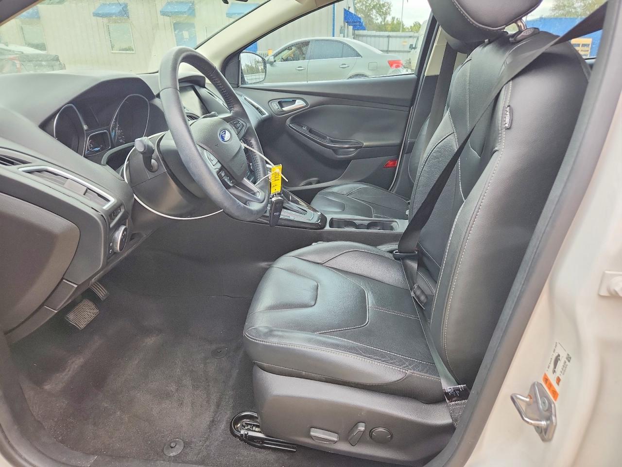 2015 Ford Focus Titanium - zdjęcie 7