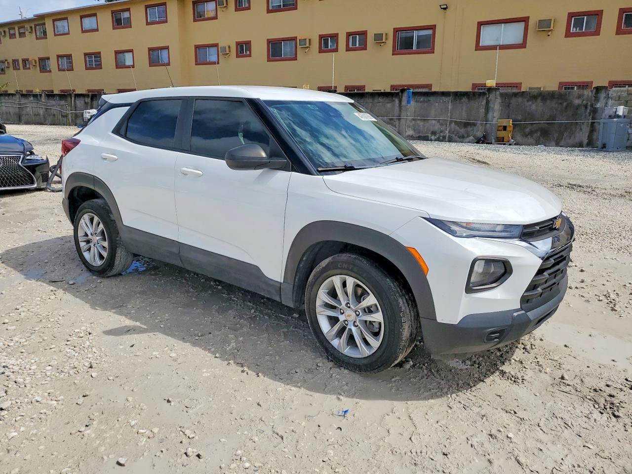 2021 Chevrolet Trailblazer Ls - zdjęcie 4