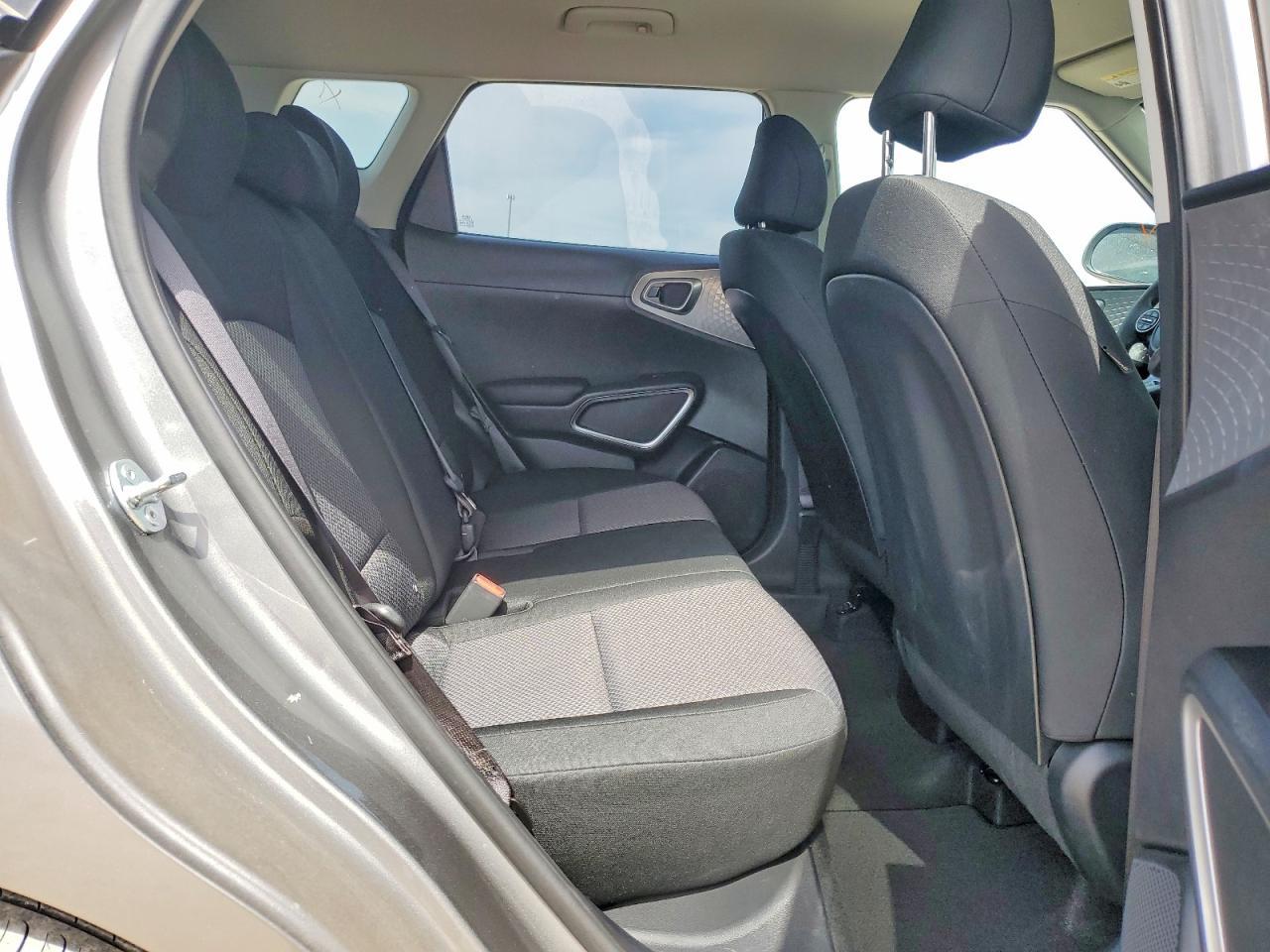 2025 Kia Soul Lx - zdjęcie 10