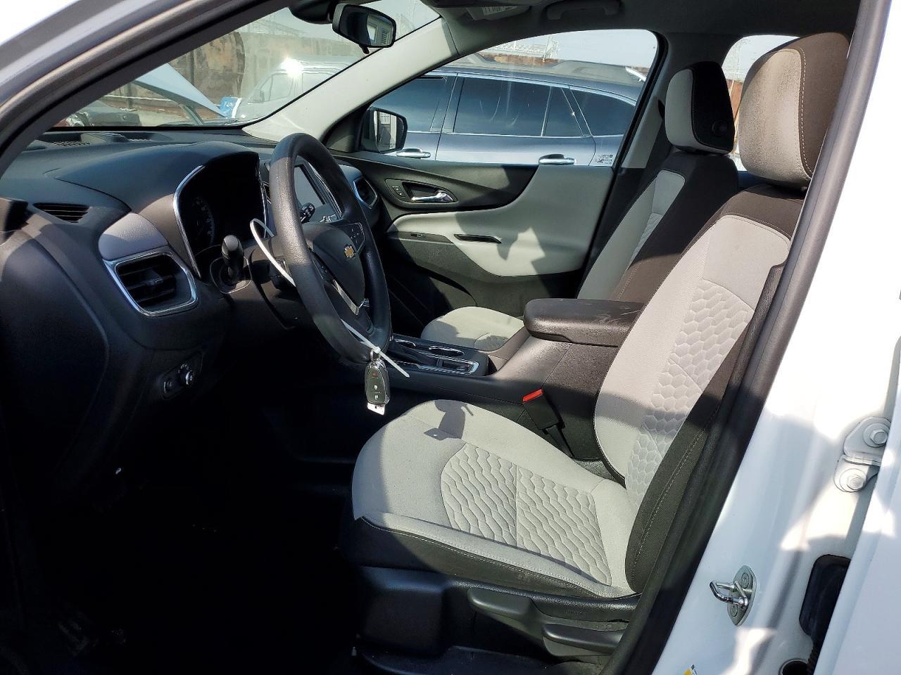 2020 Chevrolet Equinox Ls - zdjęcie 7
