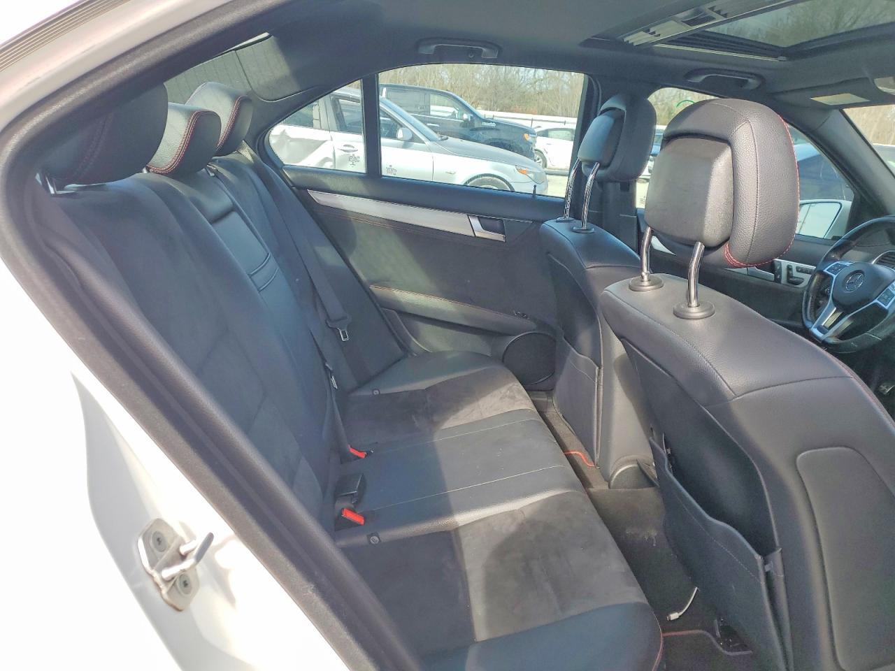 2014 Mercedes-Benz C 250 - zdjęcie 10