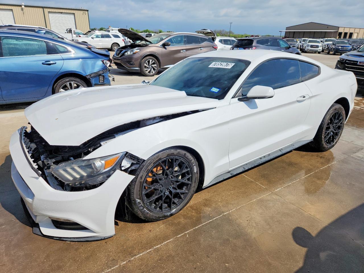 2015 Ford Mustang - zdjęcie główne