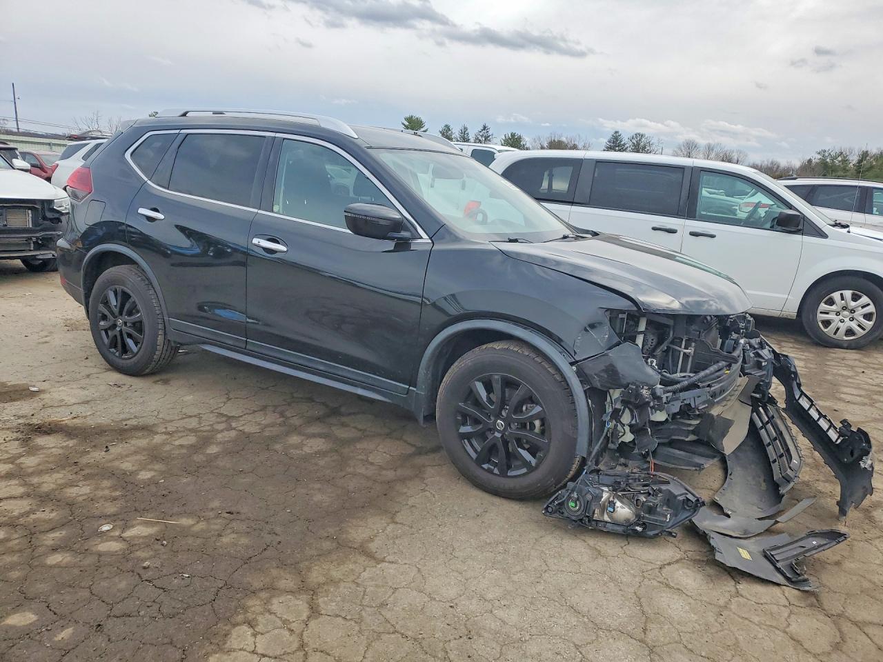 2018 Nissan Rogue Sv - zdjęcie 4