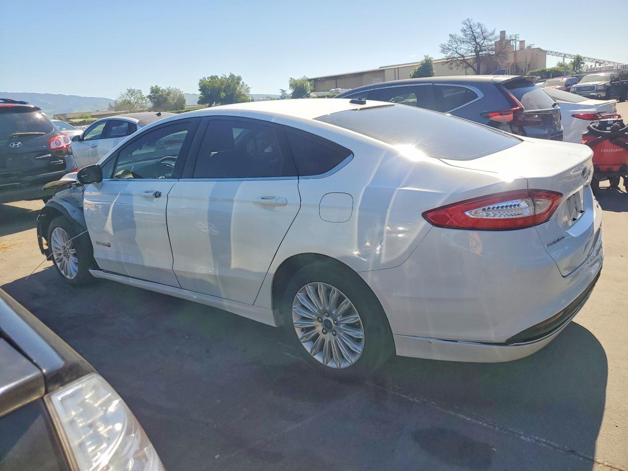 2013 Ford Fusion Se Hybrid - zdjęcie 2