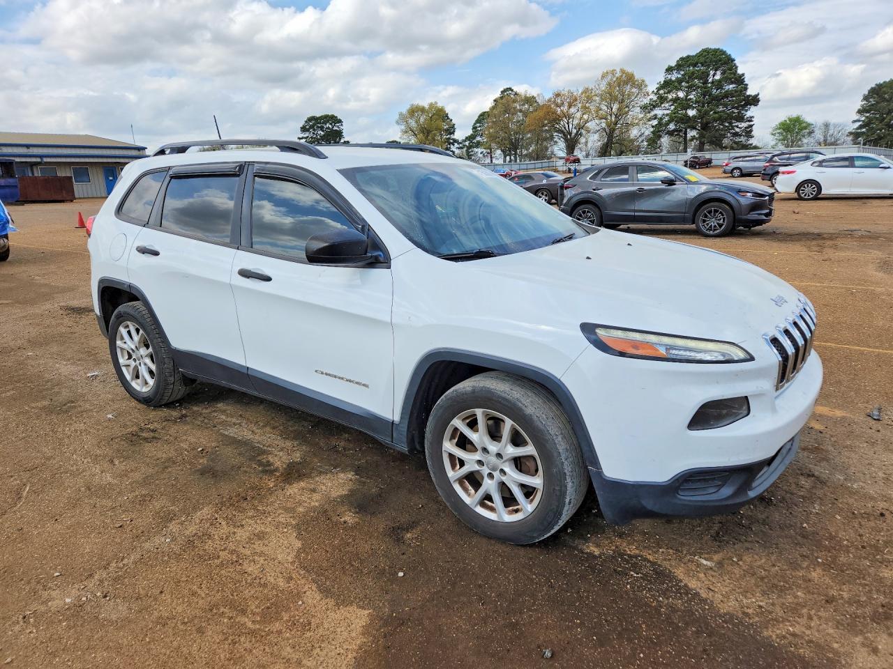 2016 Jeep Cherokee Sport - zdjęcie 4