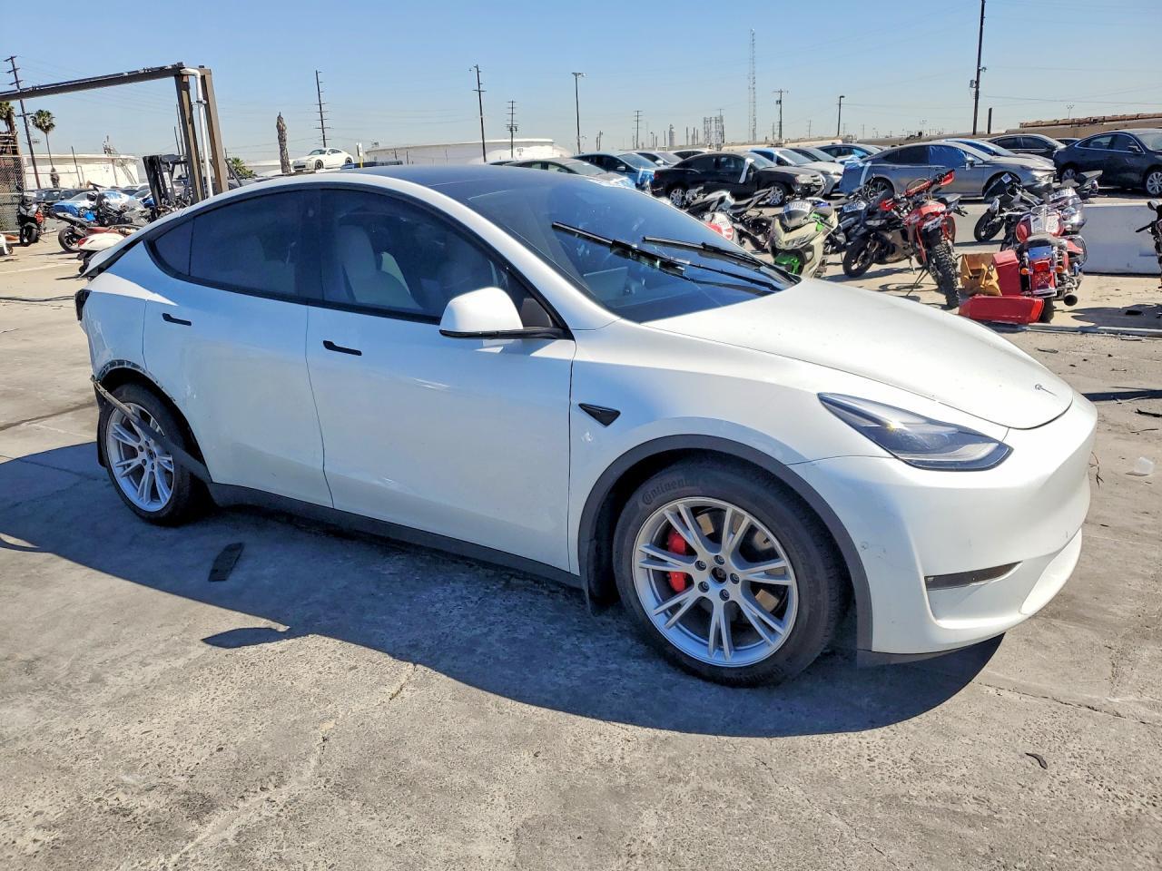 2022 Tesla Model Y - zdjęcie 4