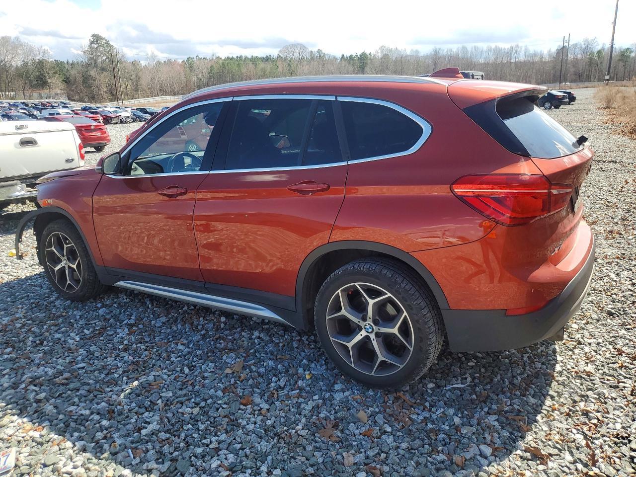 2019 BMW X1 xDrive28I - zdjęcie 2