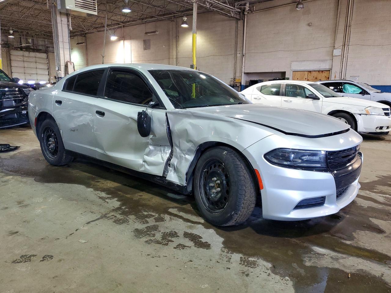 2019 Dodge Charger Police - zdjęcie 4