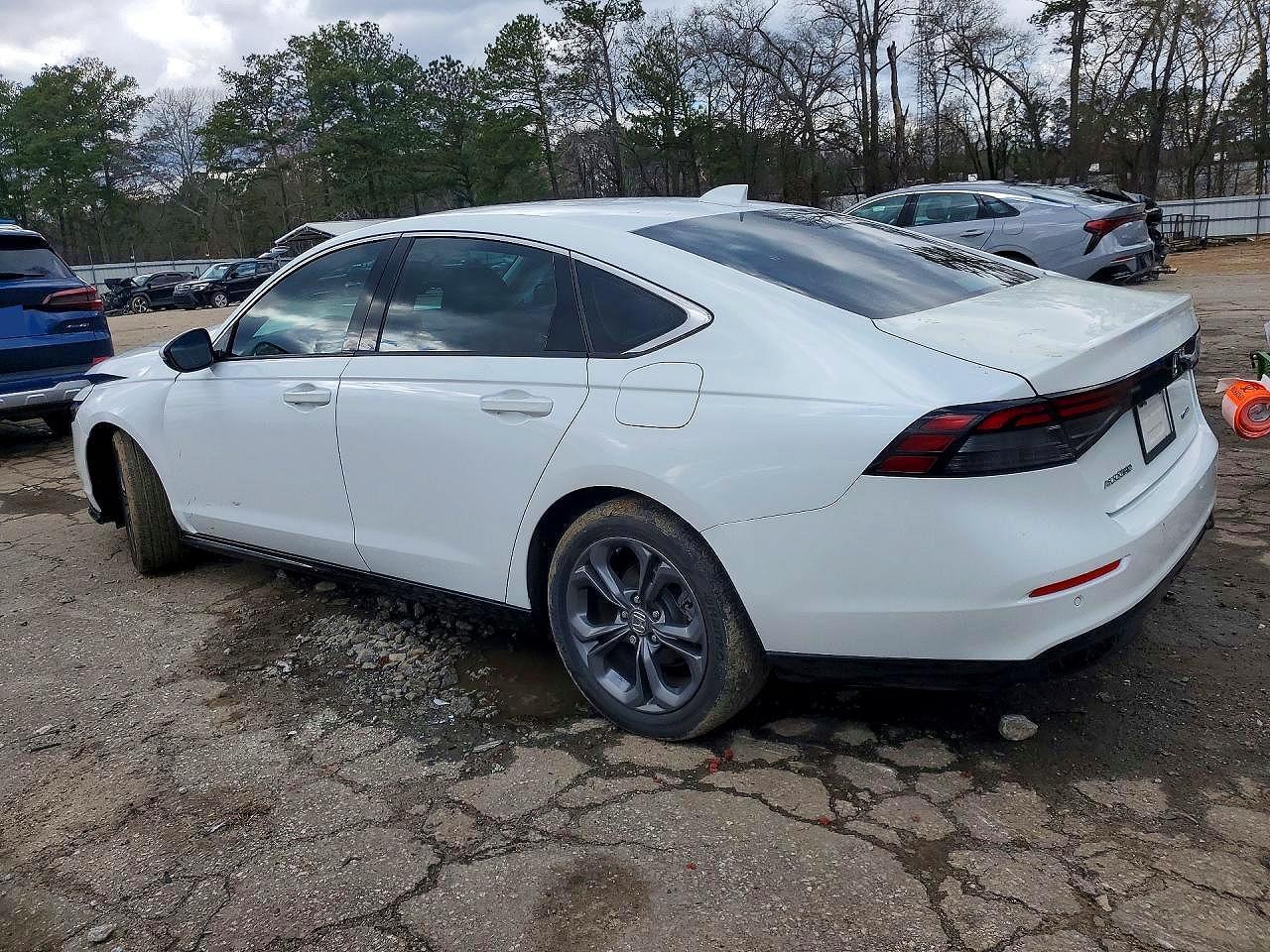 2023 Honda Accord Hybrid Exl - zdjęcie 2