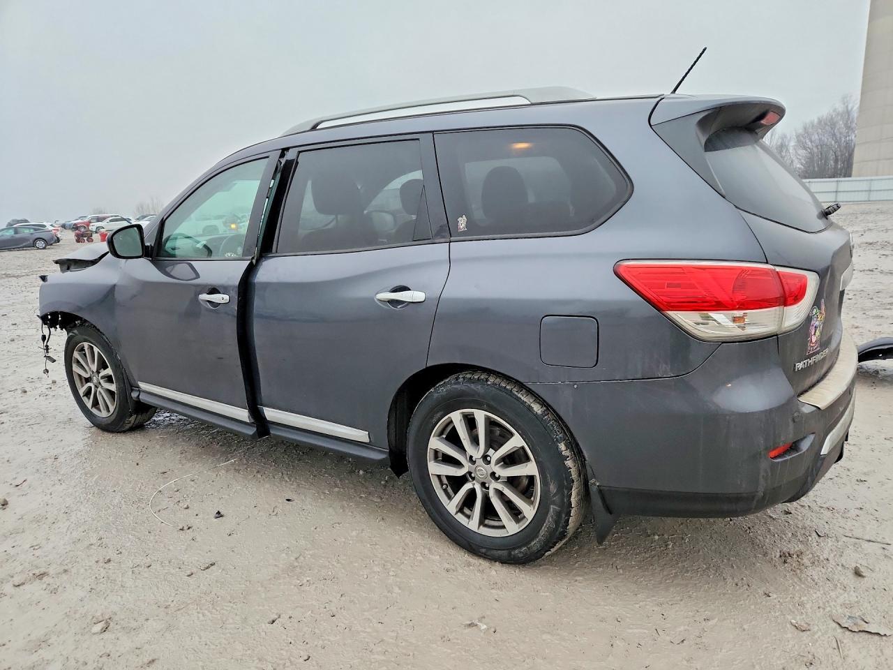 2014 Nissan Pathfinder Sl - zdjęcie 2